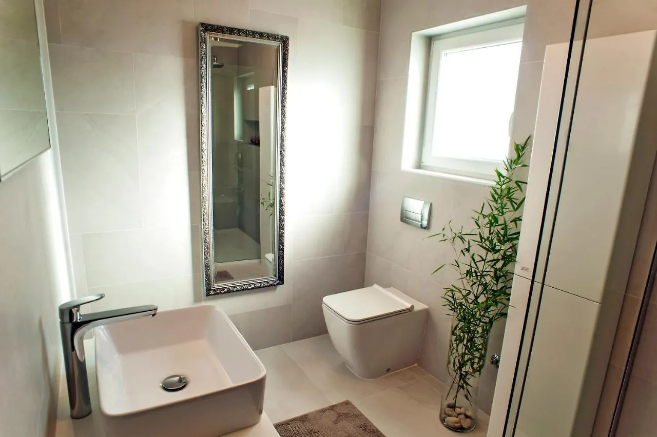 Hana House Pula Villa 0*,  Croatia