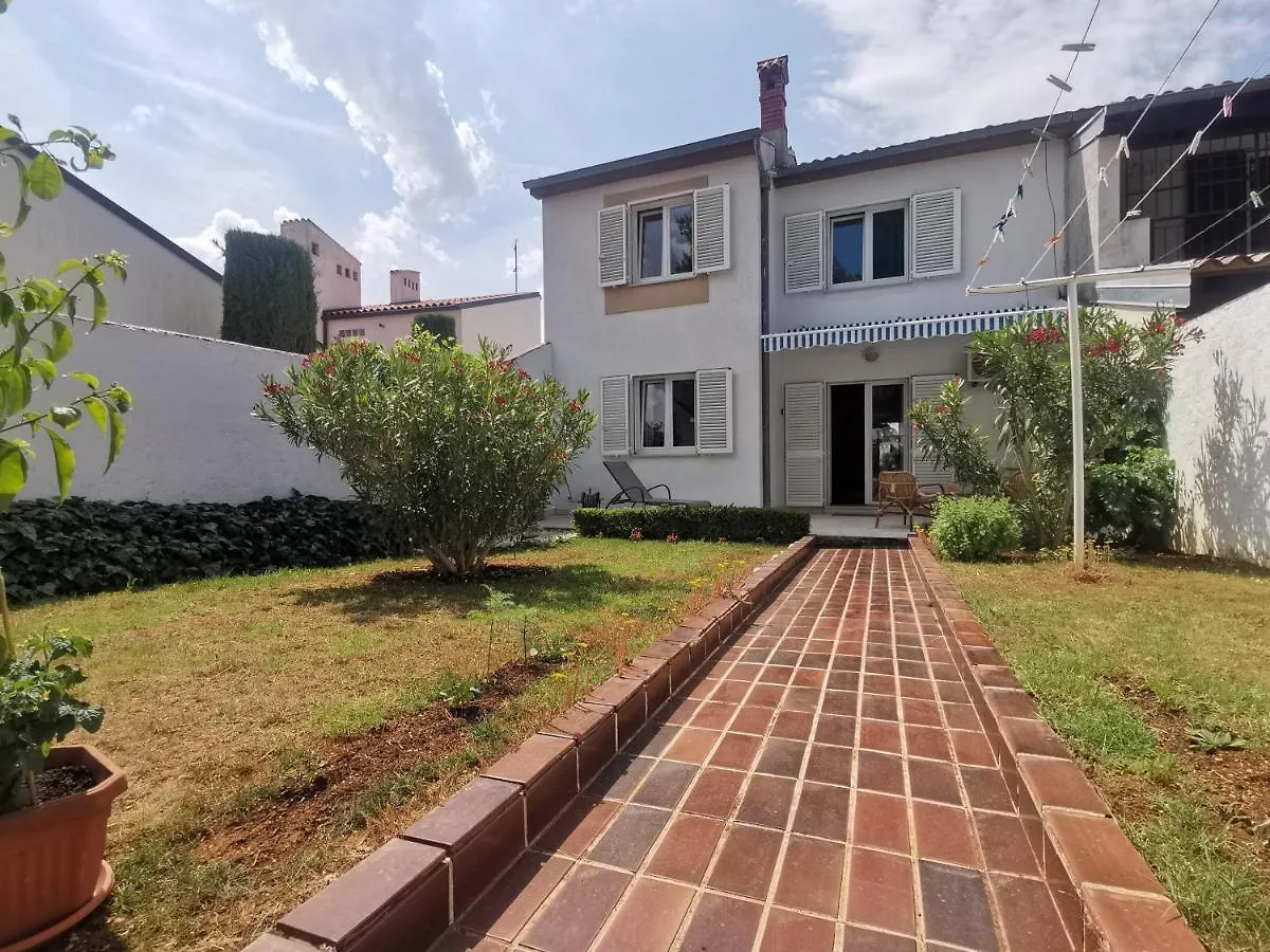 Hana House Pula Villa Holiday home