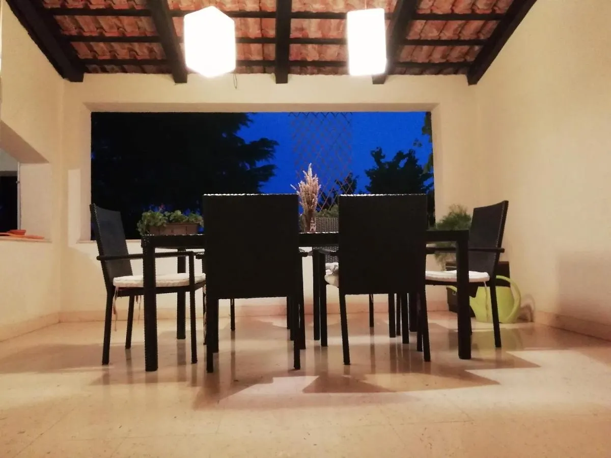 Hana House Pula Villa 0*,  Croatia