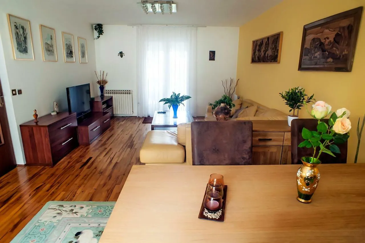 Holiday home Hana House Pula Villa
